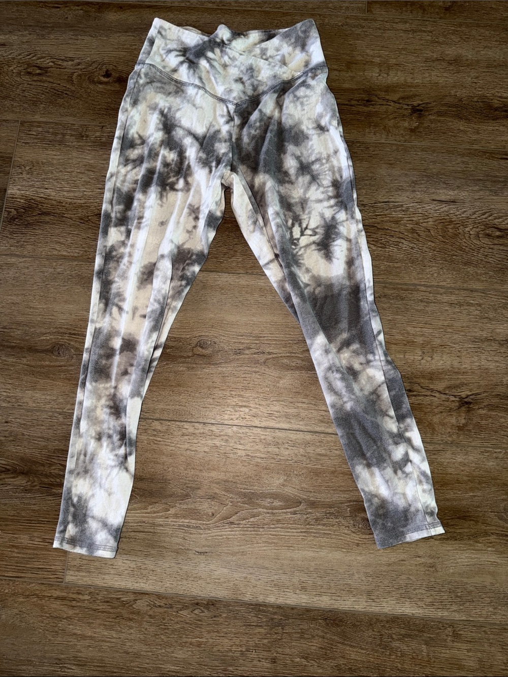 Arizona Jean Company Kids Tie-Dye Leggings in Gray & Cream